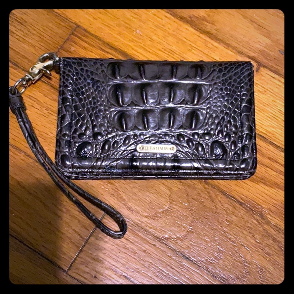 Brahmin wristlet